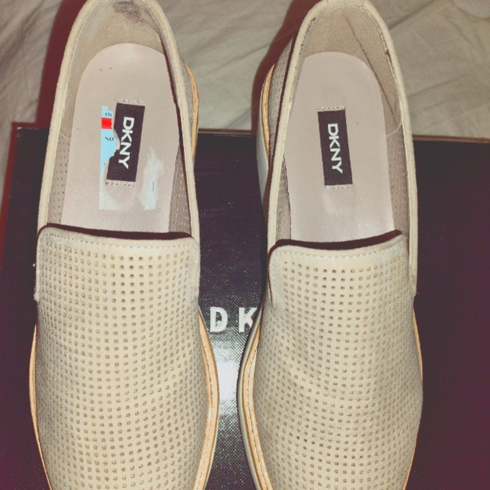 DKNY Light Tan Slip On Shoe size 7m